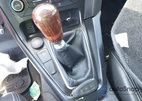 2018 Ford Focus St from USA, damaged, VIN 1FADP3L97JL278859